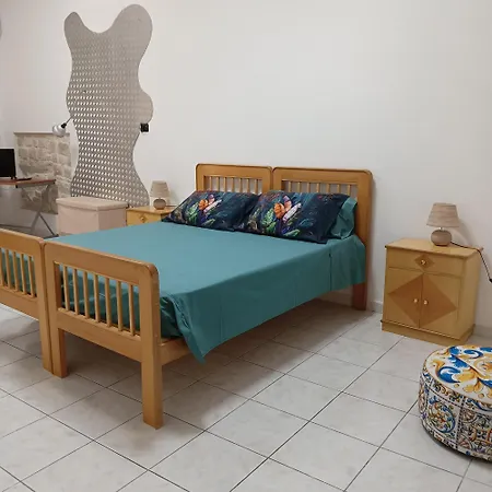 Girotondo Bad Apartment